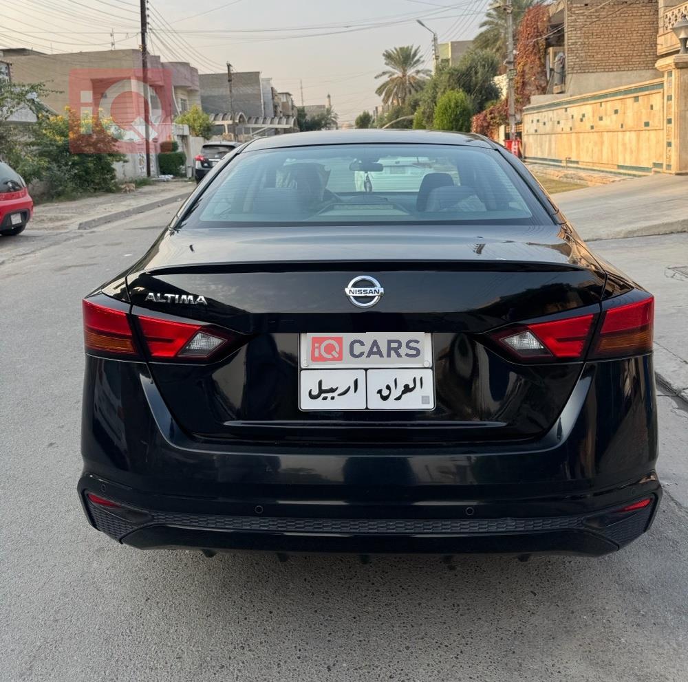 نیسان ئەلتیما